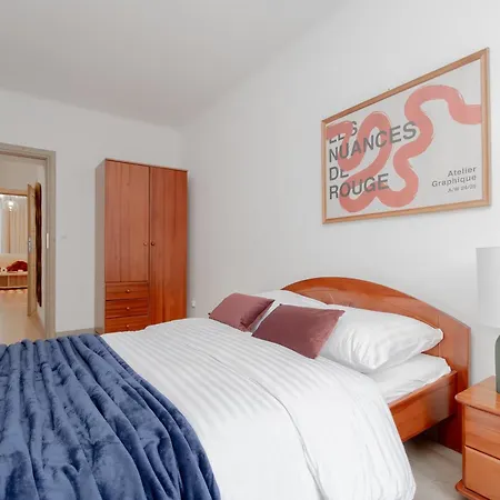 Glow - Retro Dolne Apartment *